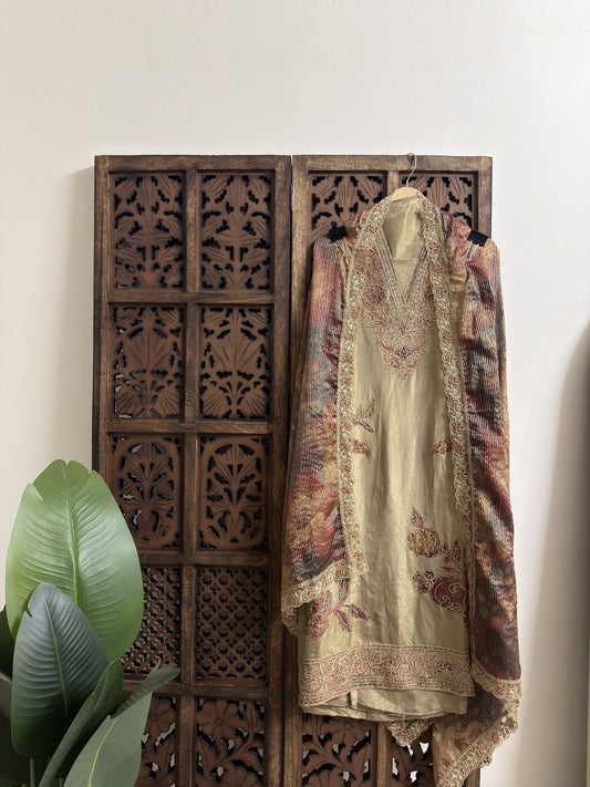 Noorza Festive Luxe Unstitched suit